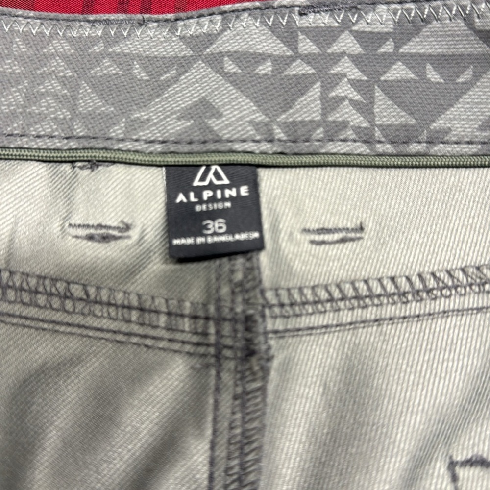 Alpine Design Gray Patterned Men's Flat Front Shorts - Picture 3 of 4